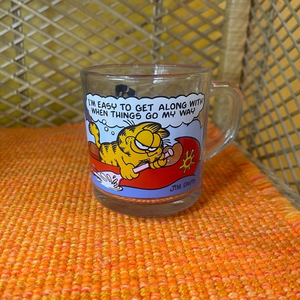 Vintage Garfield Mug-I’m easy to‎ get along with